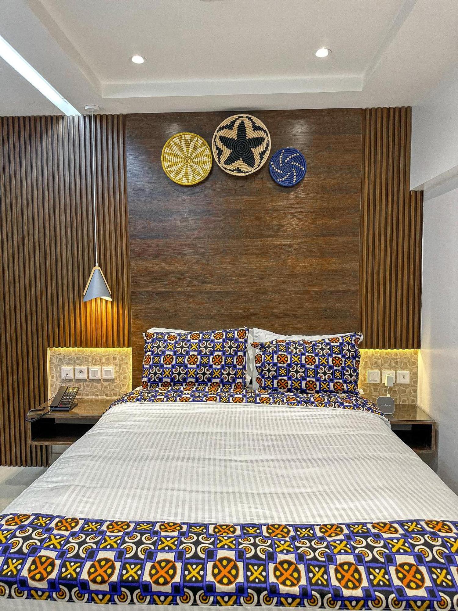 Klik Klak Appart Hotel Cotonou Exterior foto